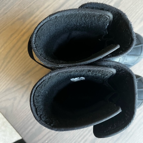 Columbia Youth Boots - Picture 3 of 6